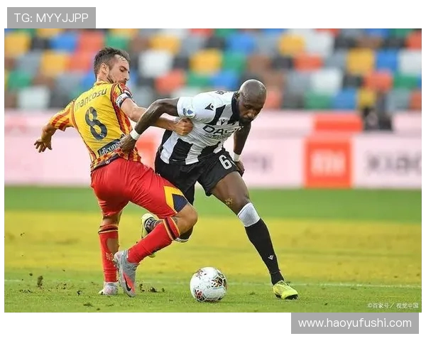 国民队与唐迪拉的激烈对决揭示足球战术与团队协作的精彩瞬间